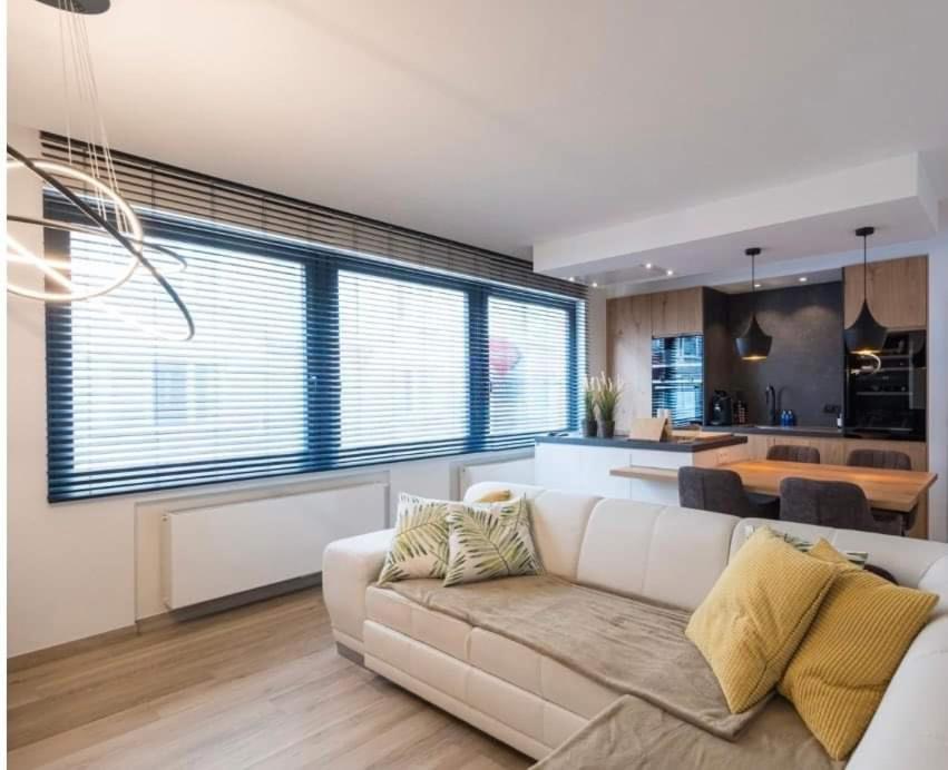Hotel Ter Streep Ostenda Esterno foto
